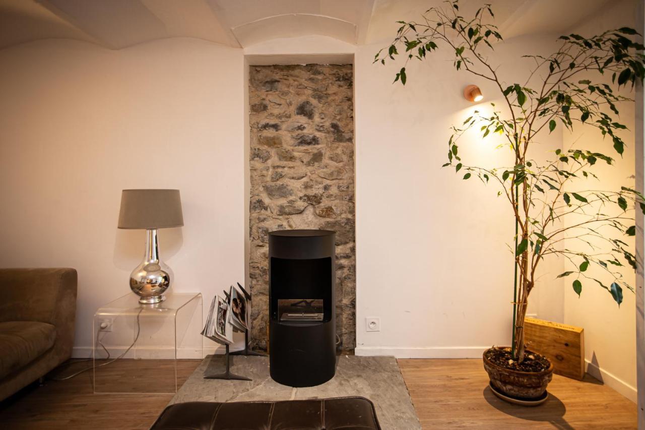 Beautiful Converted One Bedroom Apartment Carcassonne Exteriör bild